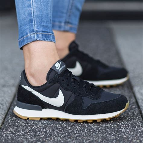 schwarze nike sneakers mit breitem gummi|Nike sneakers damen schwarz.